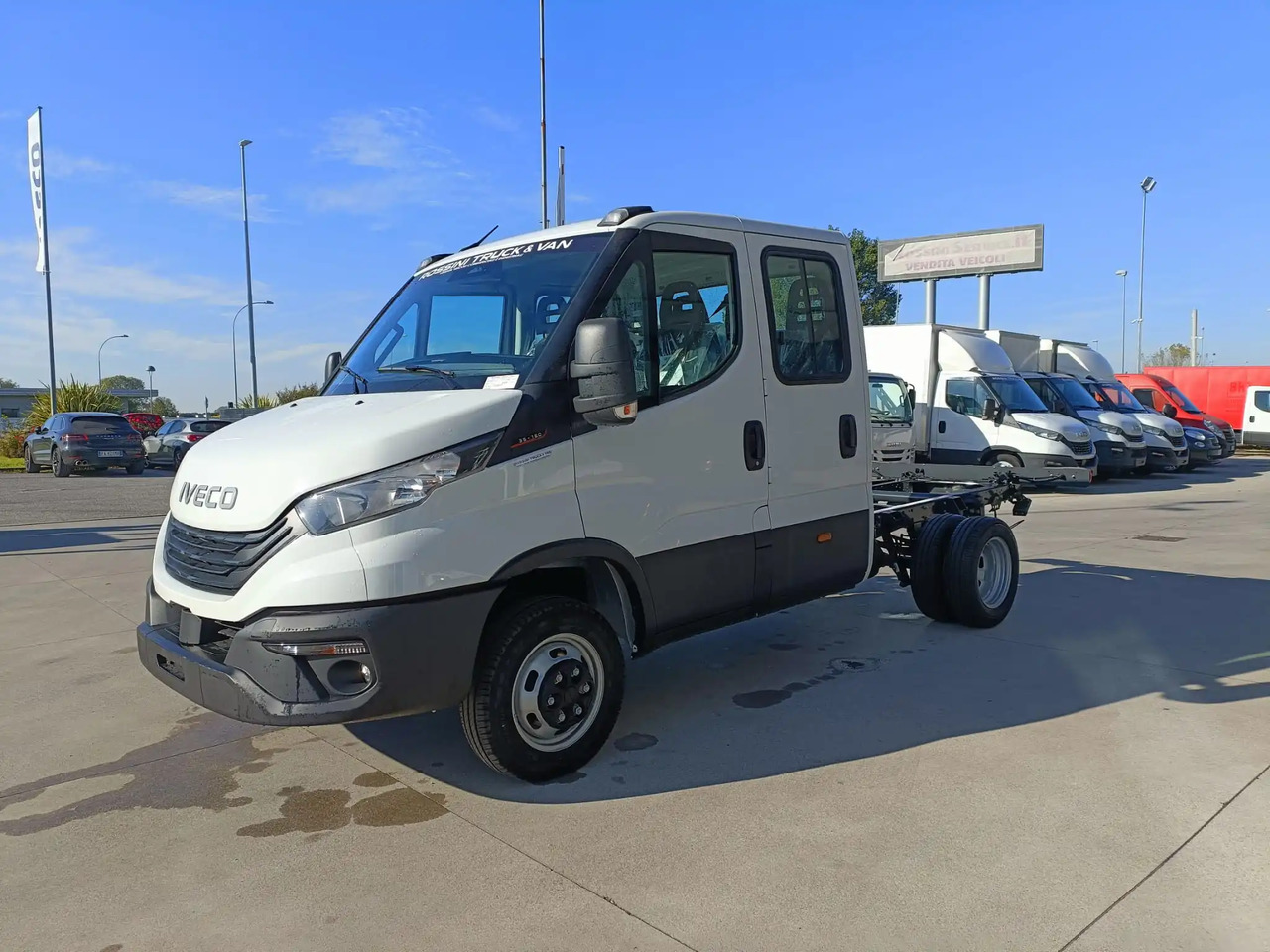 Véhicule utilitaire IVECO DAILY 35C16 DOPPIA CABINA 7 POSTI: photos 7