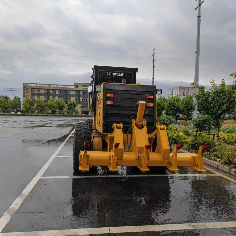 CATERPILLAR 140K - Niveleuse: photos 3 CATERPILLAR 140K - Niveleuse: photos 3