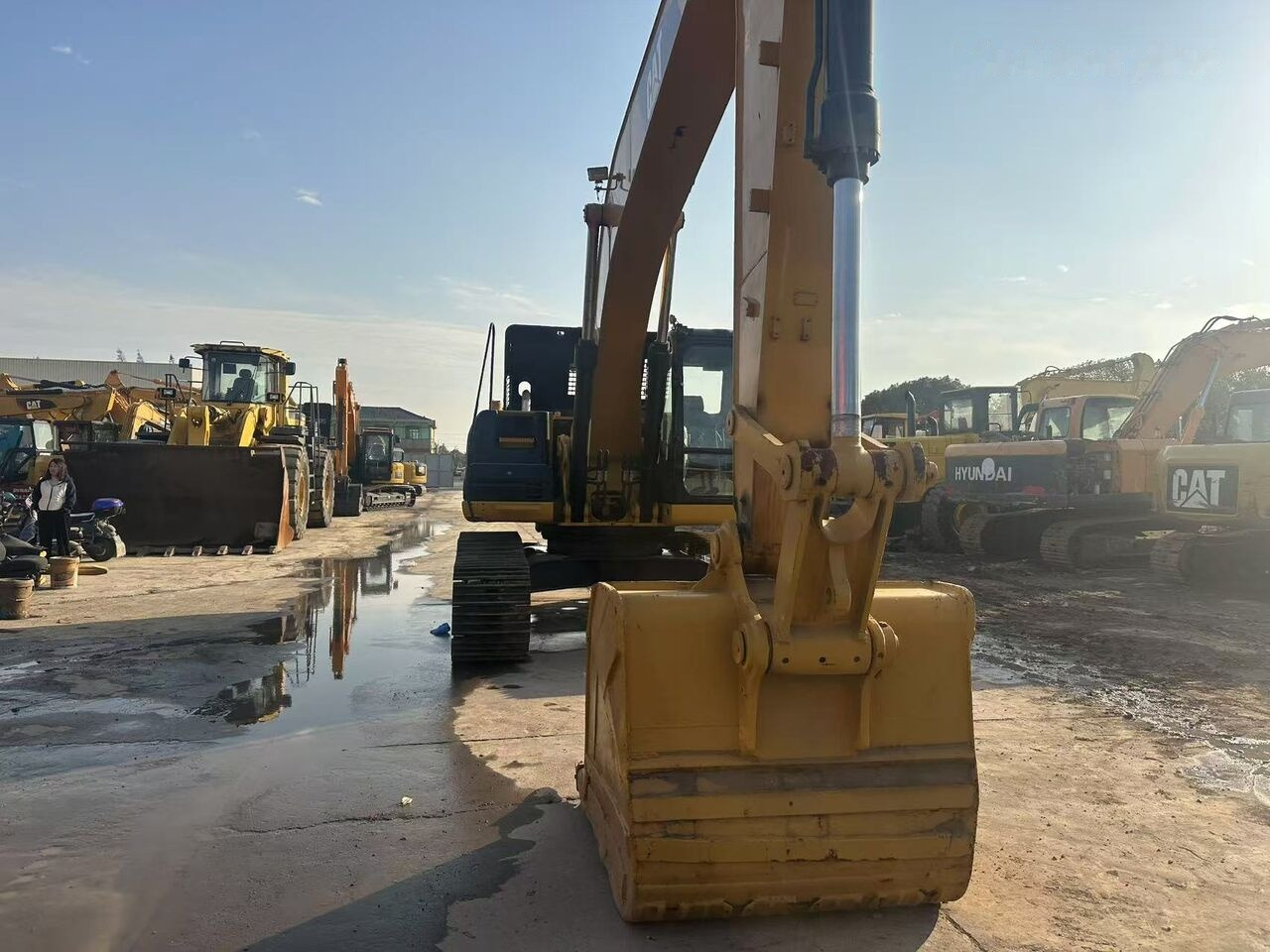 Pelle sur chenille Caterpillar 325D: photos 9