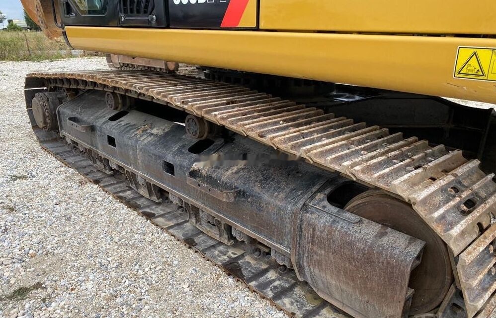 Pelle sur chenille Caterpillar 330D2L: photos 8 Pelle sur chenille Caterpillar 330D2L: photos 8