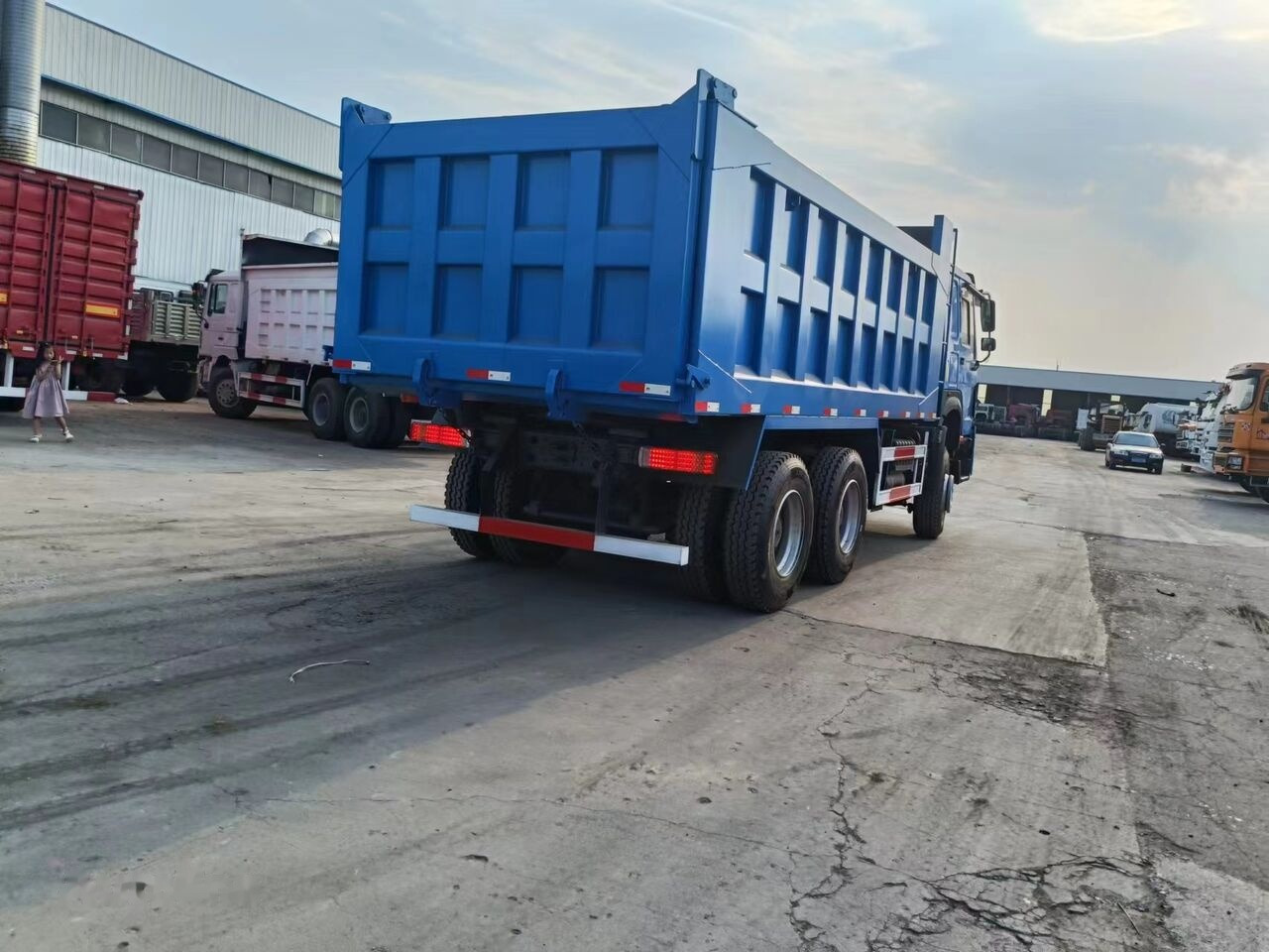 Howo New - Camion benne: photos 4 Howo New - Camion benne: photos 4