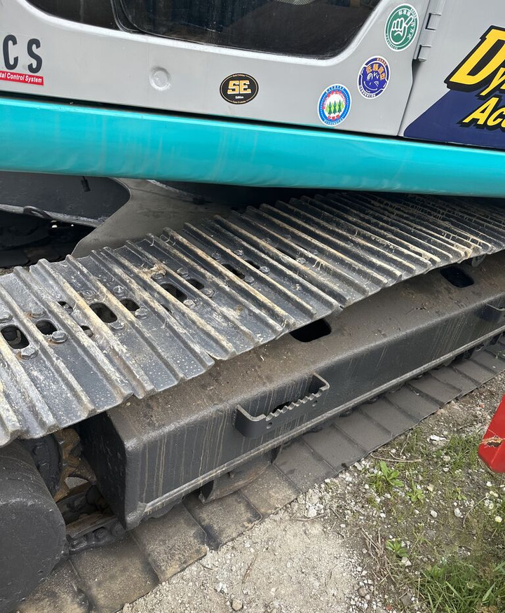 Kobelco SK200 - Pelle sur chenille: photos 4 Kobelco SK200 - Pelle sur chenille: photos 4