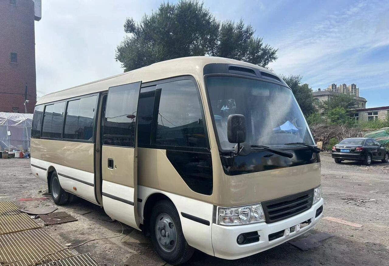 Toyota Coaster 1HZ - Bus interurbain: photos 1 Toyota Coaster 1HZ - Bus interurbain: photos 1