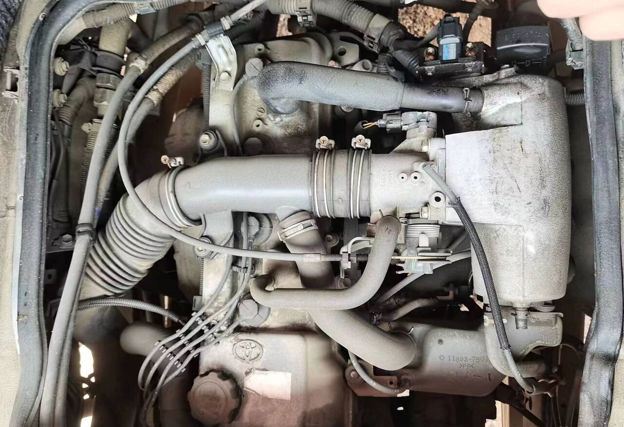 Toyota Coaster - Bus urbain: photos 5 Toyota Coaster - Bus urbain: photos 5