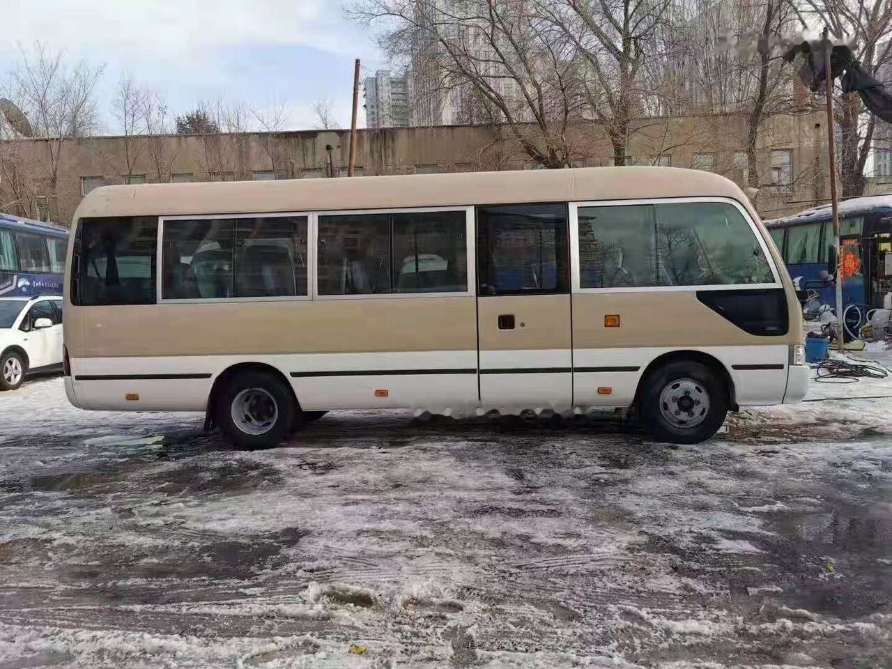 Toyota Coaster - Bus urbain: photos 3 Toyota Coaster - Bus urbain: photos 3