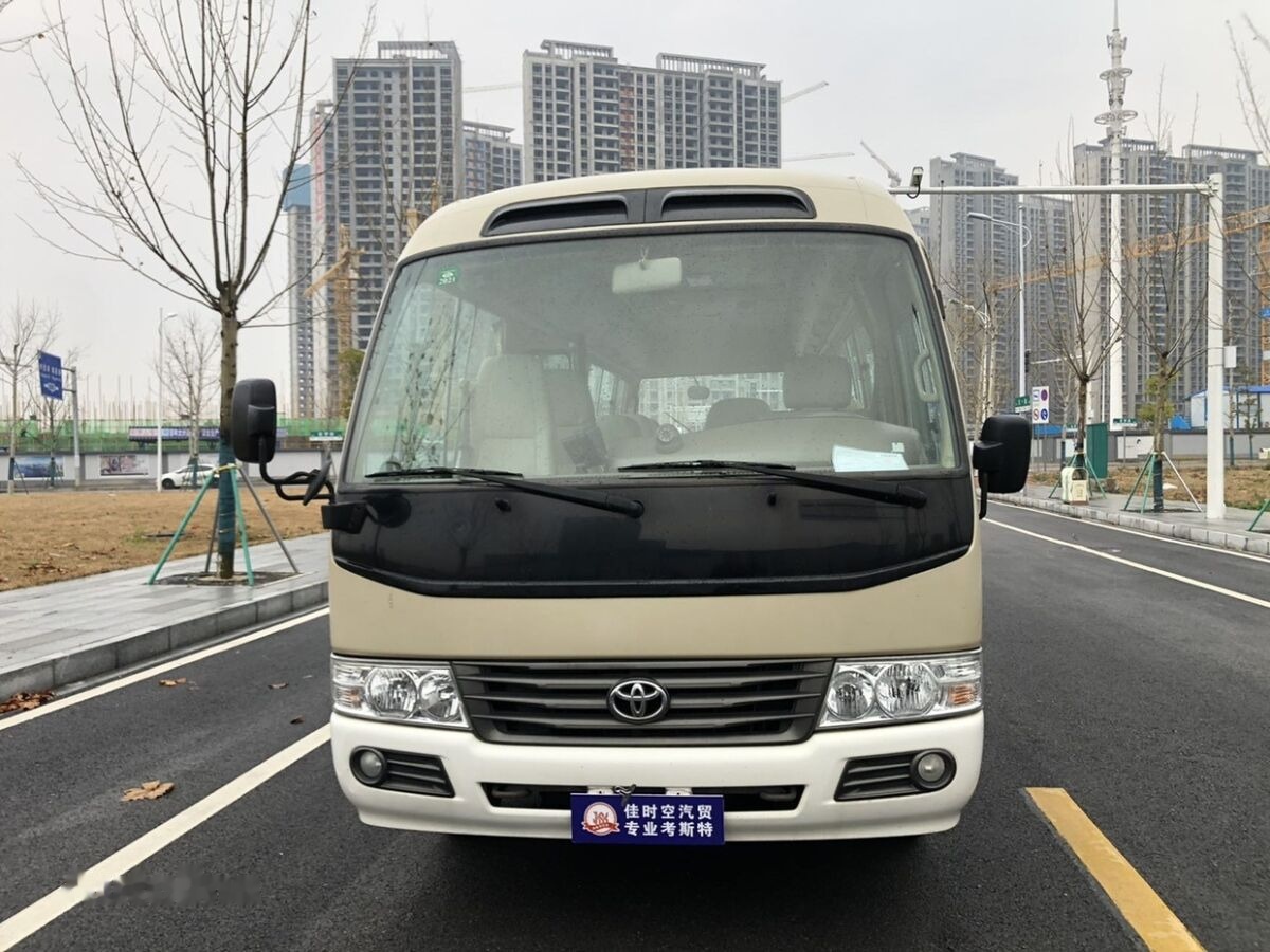 Bus urbain Toyota Coaster: photos 7