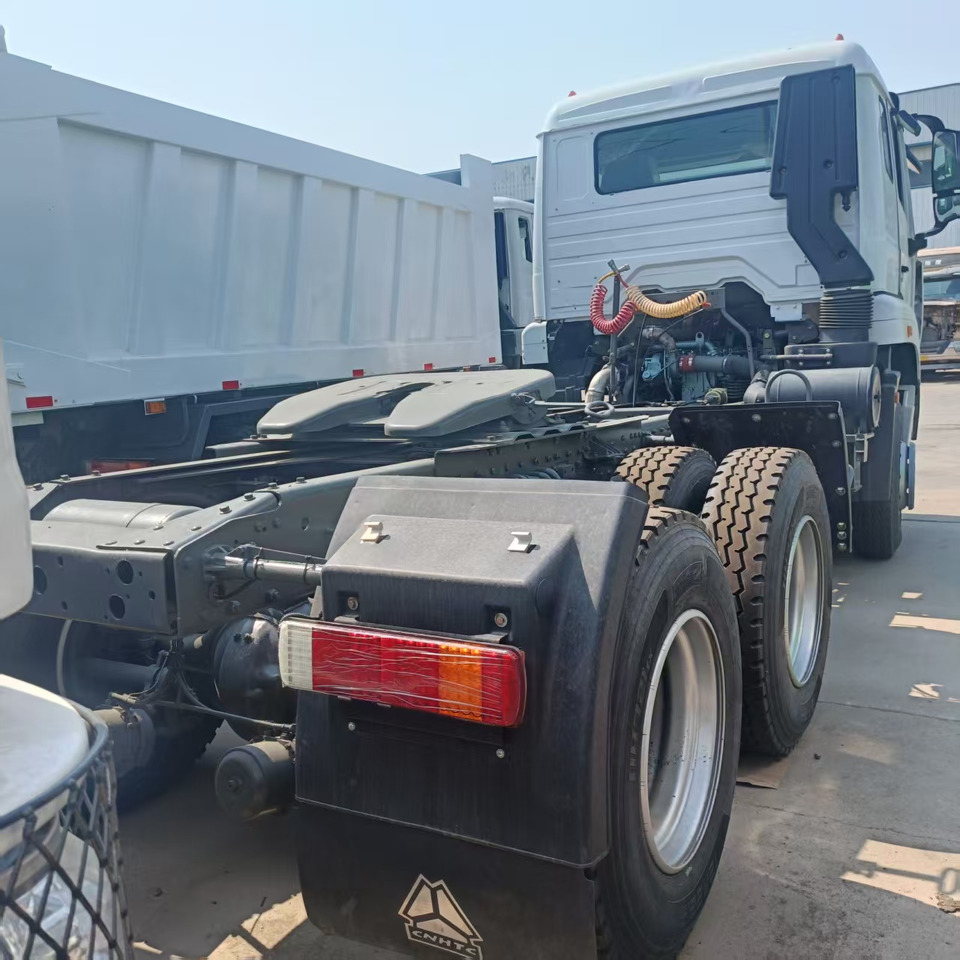HOWO 6x4 - Tracteur routier: photos 4 HOWO 6x4 - Tracteur routier: photos 4