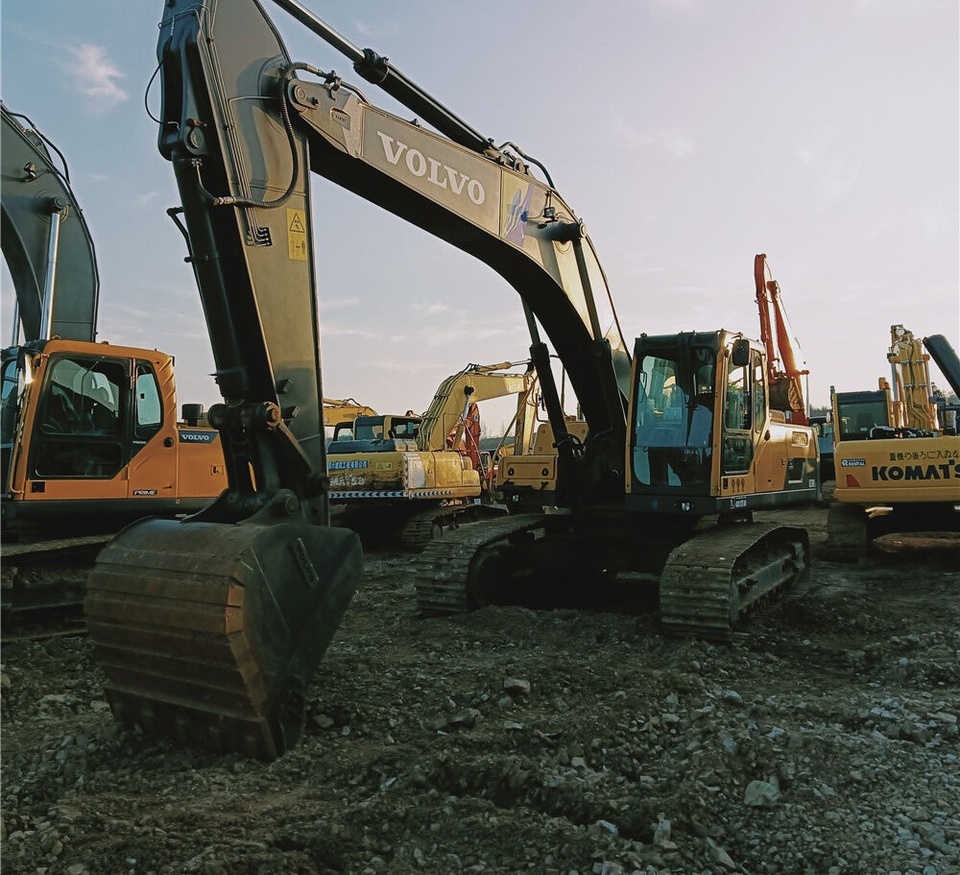 Volvo EC290BLC - Pelle sur chenille: photos 4 Volvo EC290BLC - Pelle sur chenille: photos 4