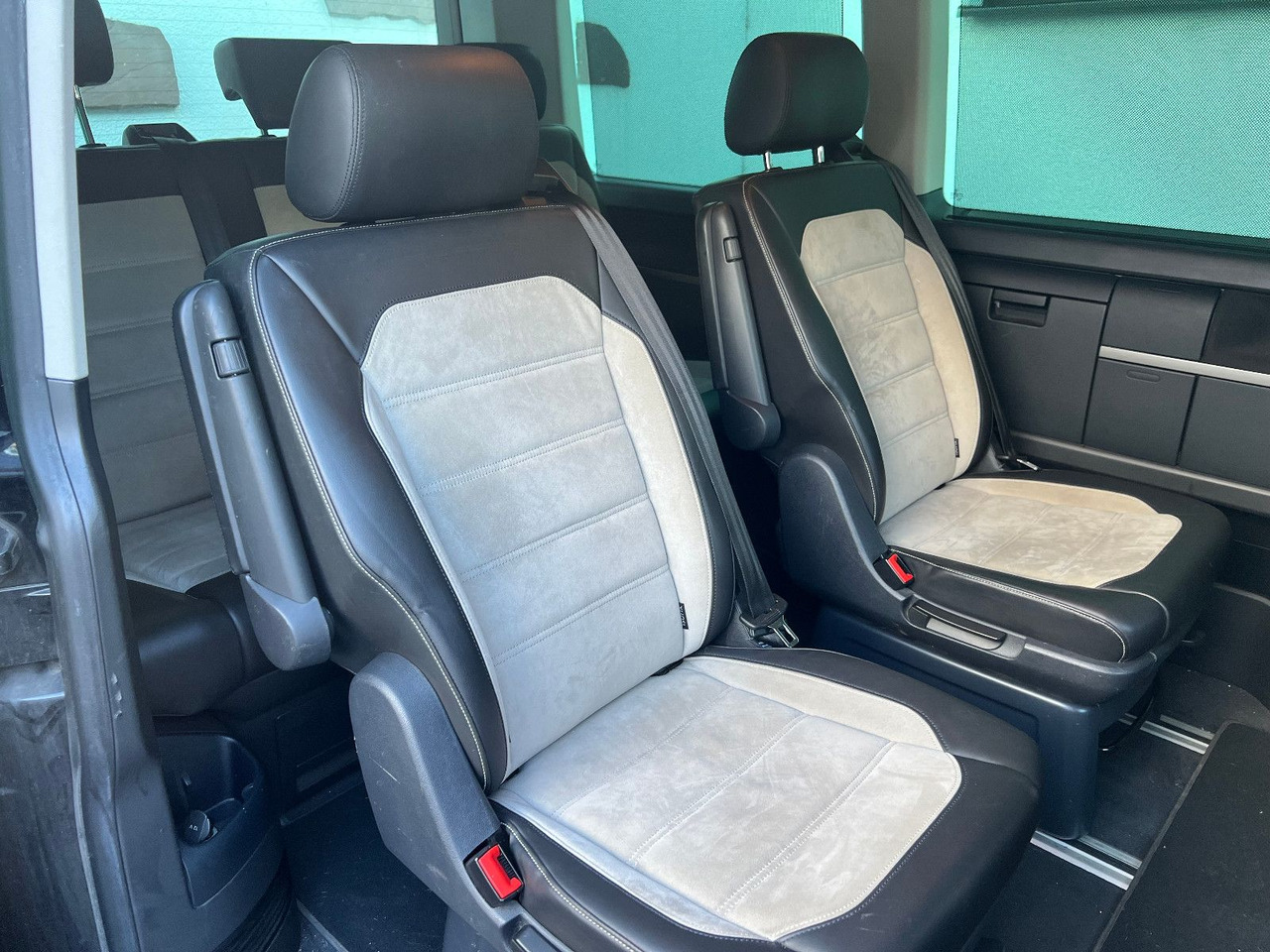 Volkswagen T6 Multivan - Transport de personnes: photos 3 Volkswagen T6 Multivan - Transport de personnes: photos 3