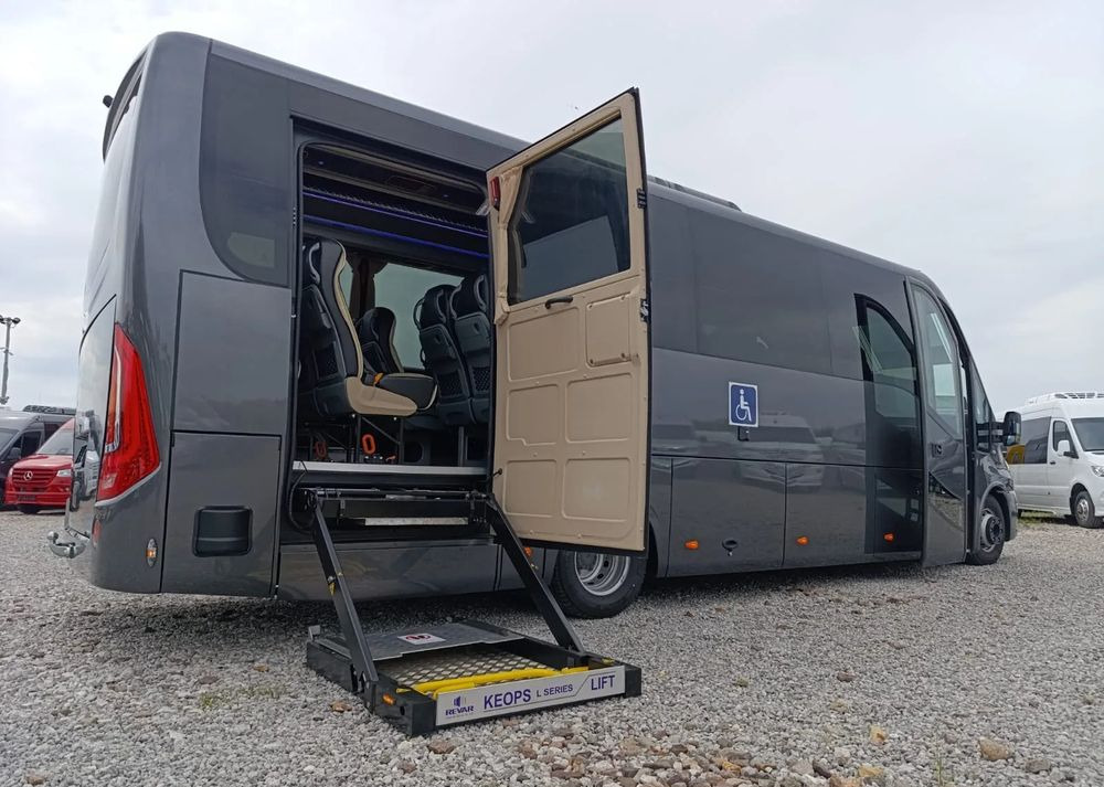 Iveco Mercus Daily 70C21 - Minibus, Transport de personnes: photos 1 Iveco Mercus Daily 70C21 - Minibus, Transport de personnes: photos 1