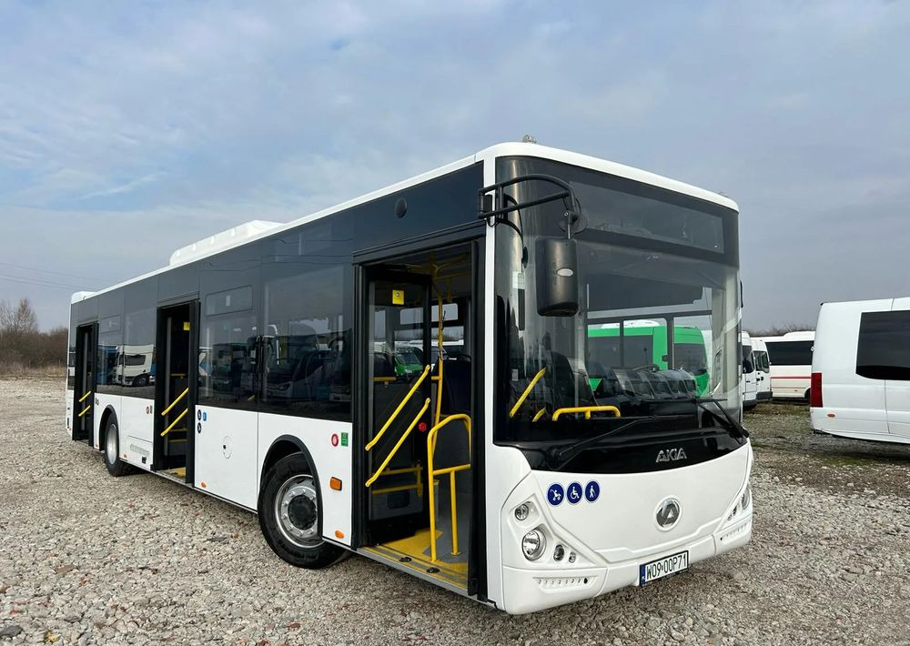 Mercedes-Benz Akia 12 - Bus urbain: photos 1 Mercedes-Benz Akia 12 - Bus urbain: photos 1