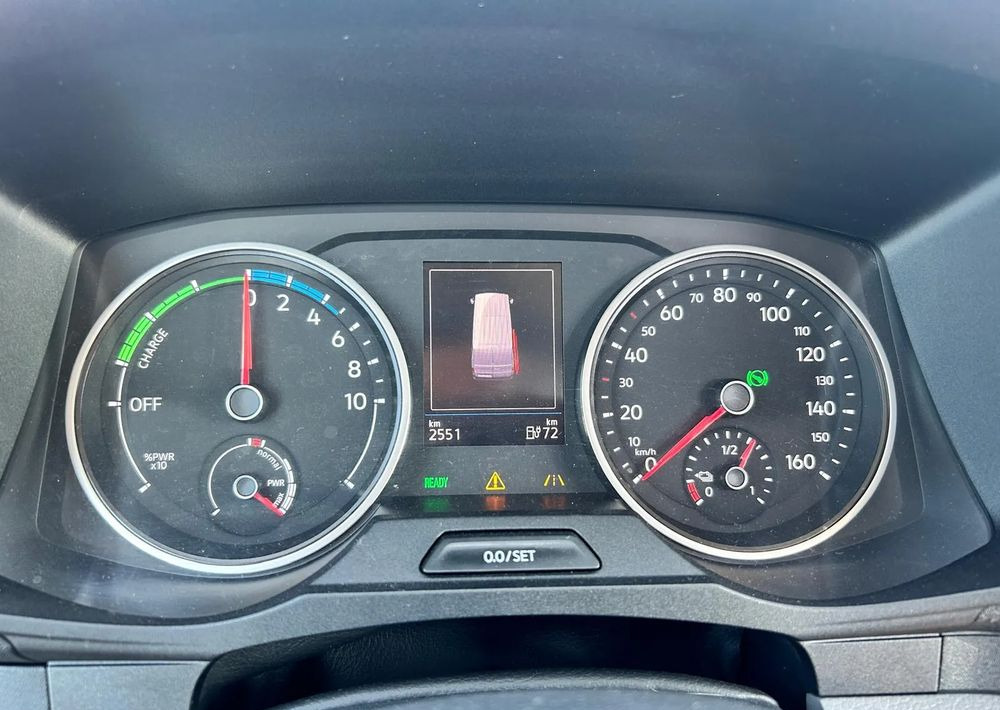 Minibus, Bus électrique Volkswagen Inny: photos 18 Minibus, Bus électrique Volkswagen Inny: photos 18