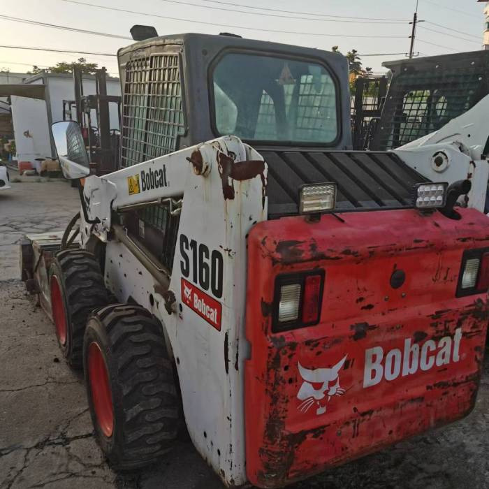 BOBCAT s160 - Mini chargeuse: photos 1 BOBCAT s160 - Mini chargeuse: photos 1
