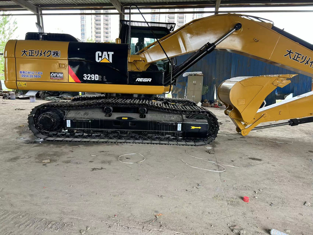 CAT 329D - Pelle sur chenille: photos 1 CAT 329D - Pelle sur chenille: photos 1