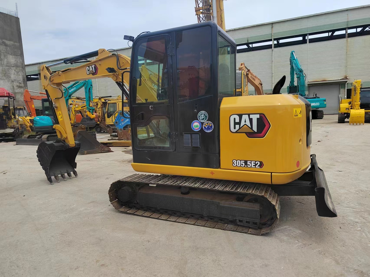 CAT CAT 305 CATERPILLAR 305.5E2 - Mini pelle: photos 3 CAT CAT 305 CATERPILLAR 305.5E2 - Mini pelle: photos 3