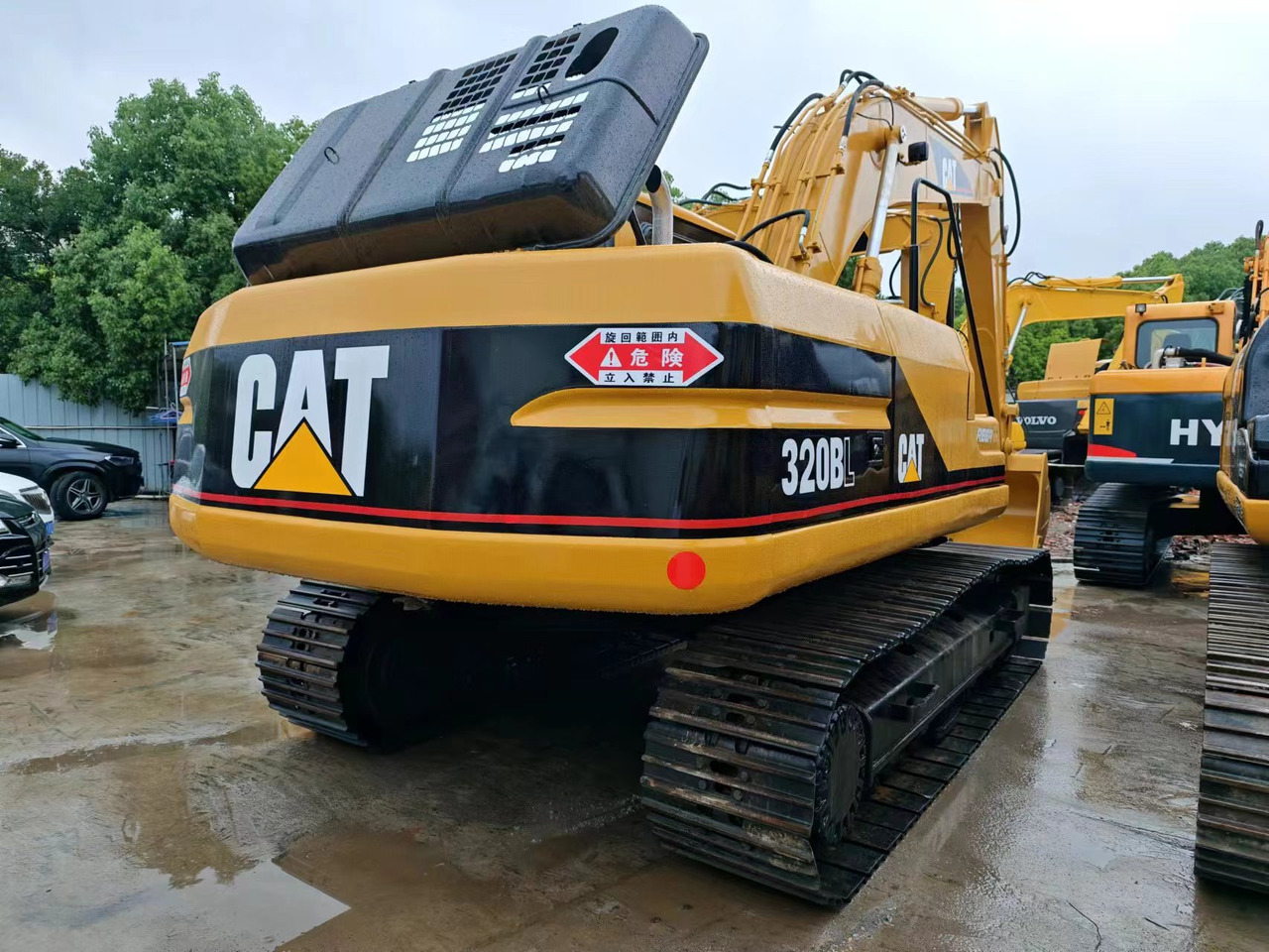 CATERPILLAR 320BL - Pelle sur chenille: photos 2 CATERPILLAR 320BL - Pelle sur chenille: photos 2