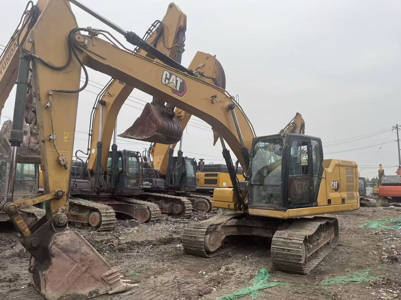 CATERPILLAR 320GC CAT 2021 - Pelle sur chenille: photos 1 CATERPILLAR 320GC CAT 2021 - Pelle sur chenille: photos 1