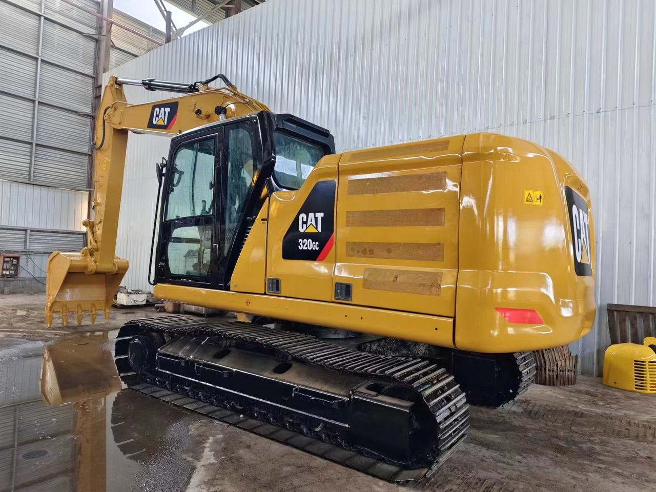 CATERPILLAR 320GC - Pelle sur chenille: photos 1 CATERPILLAR 320GC - Pelle sur chenille: photos 1