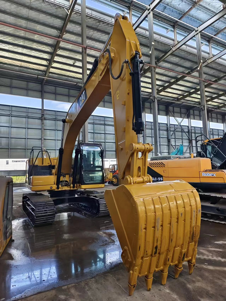 CATERPILLAR 320GC - Pelle sur chenille: photos 4 CATERPILLAR 320GC - Pelle sur chenille: photos 4