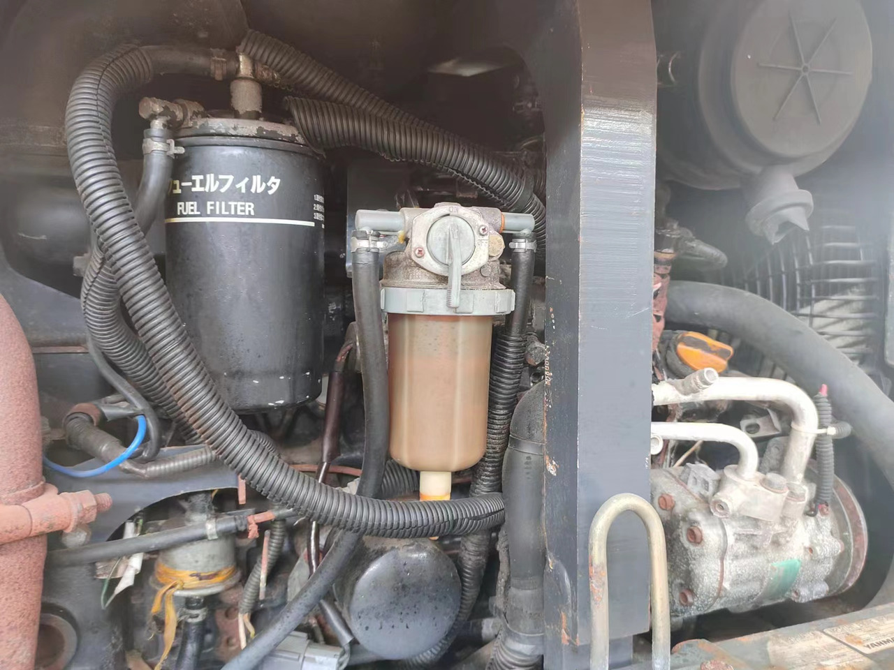 HITACHI ZX50U - Mini pelle: photos 4 HITACHI ZX50U - Mini pelle: photos 4