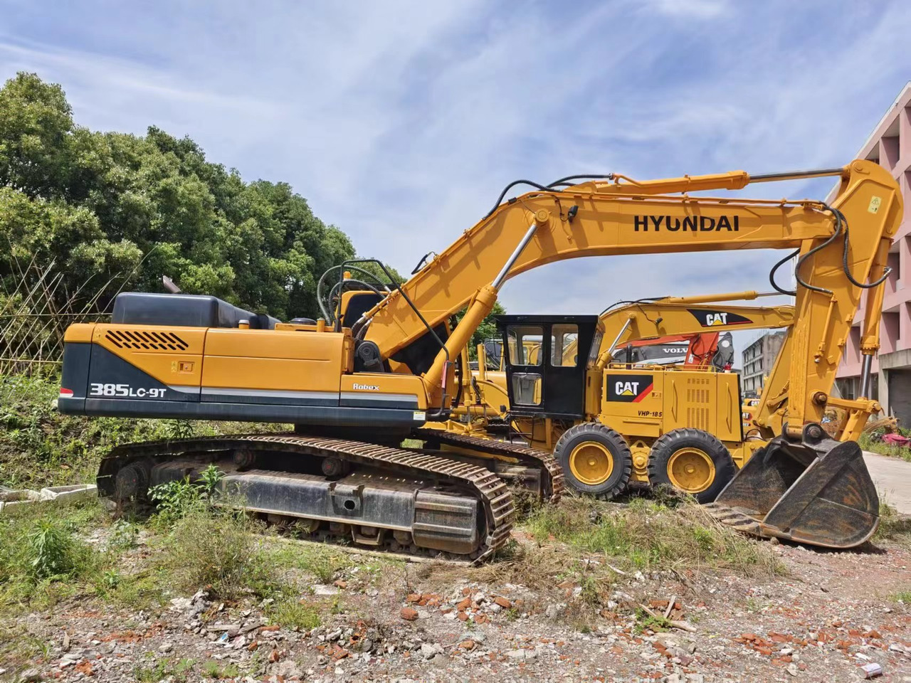 HYUNDAI R385LC-9T - Pelle sur chenille: photos 1 HYUNDAI R385LC-9T - Pelle sur chenille: photos 1