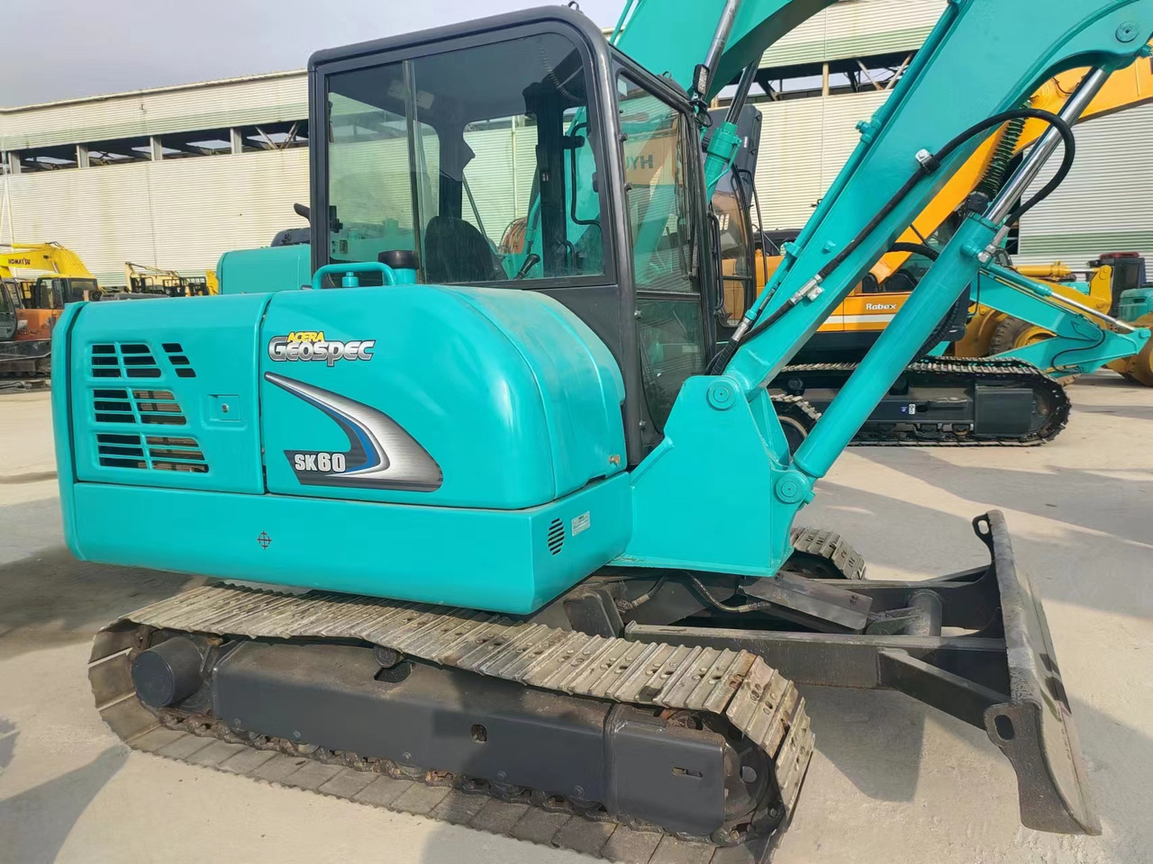 KOBELCO SK60-8 - Mini pelle: photos 5 KOBELCO SK60-8 - Mini pelle: photos 5