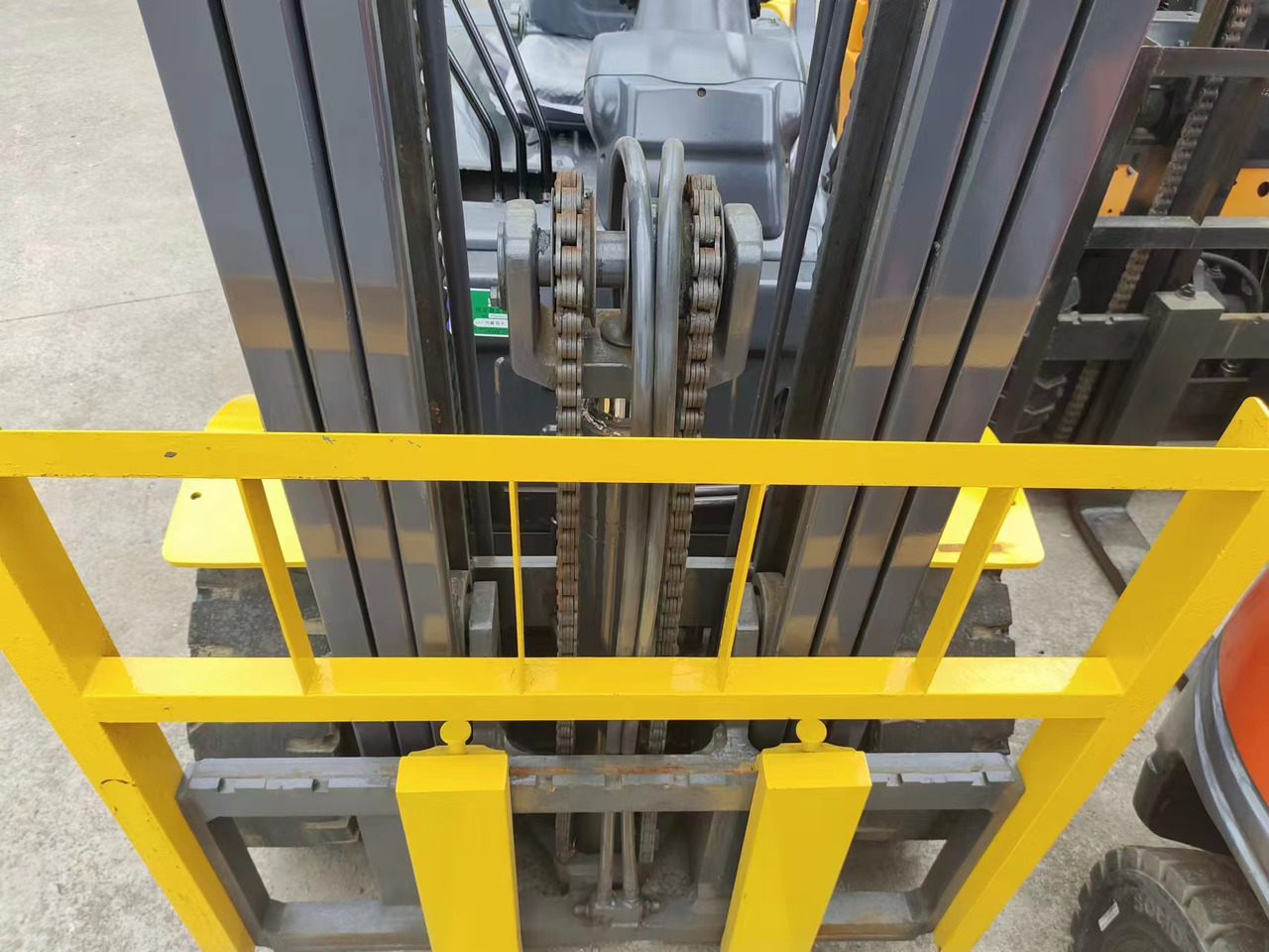 KOMATSU FD30 FD50 FD70 Japanese diesel forklift - Chariot élévateur diesel: photos 3 KOMATSU FD30 FD50 FD70 Japanese diesel forklift - Chariot élévateur diesel: photos 3