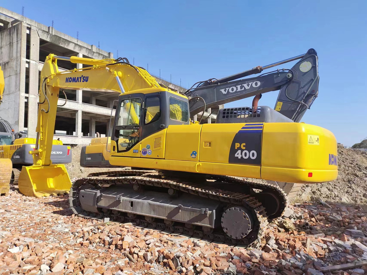 KOMATSU PC400-7 PC400 - Pelle sur chenille: photos 1 KOMATSU PC400-7 PC400 - Pelle sur chenille: photos 1