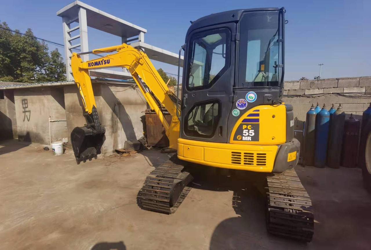KOMATSU PC55MR-2 - Mini pelle: photos 2 KOMATSU PC55MR-2 - Mini pelle: photos 2