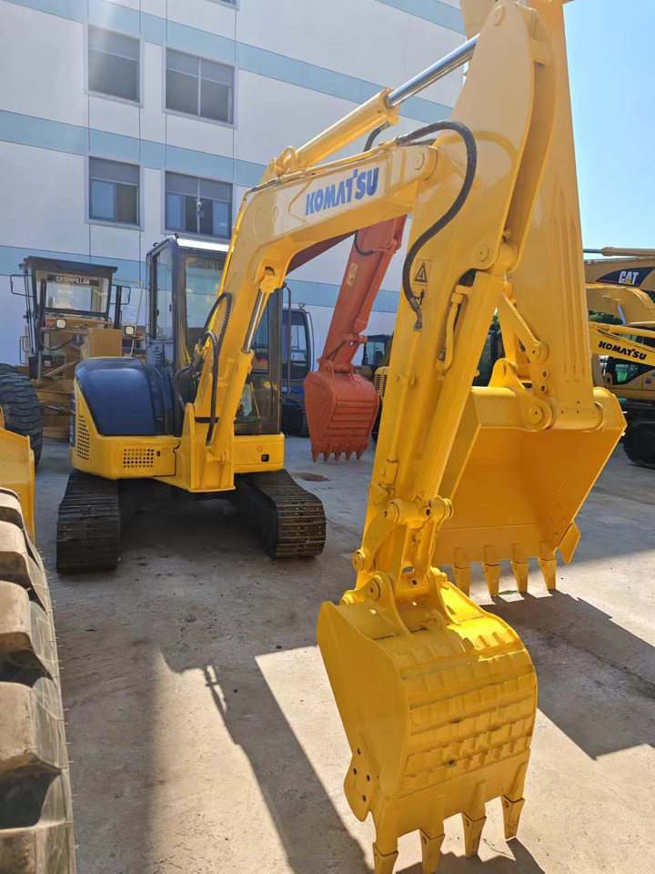 KOMATSU PC55MR - Mini pelle: photos 2 KOMATSU PC55MR - Mini pelle: photos 2