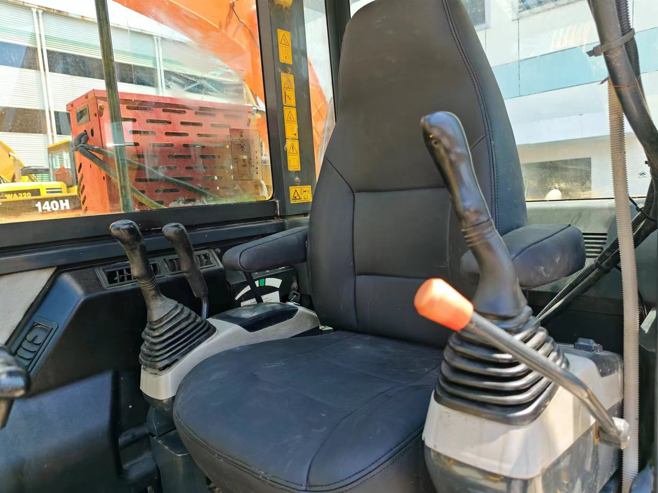 KOMATSU PC58-8 - Mini pelle: photos 3 KOMATSU PC58-8 - Mini pelle: photos 3