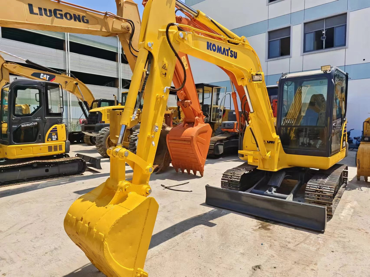 KOMATSU PC58 - Mini pelle: photos 4 KOMATSU PC58 - Mini pelle: photos 4