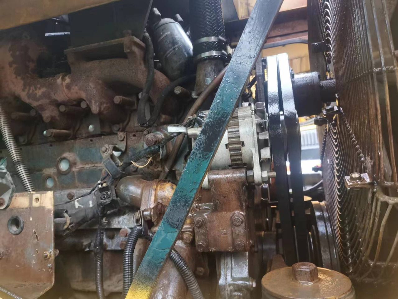 KOMATSU WA470 - Chargeuse sur pneus: photos 5 KOMATSU WA470 - Chargeuse sur pneus: photos 5