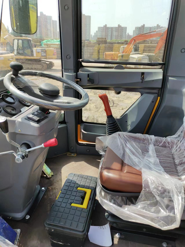 SDLG LG928 - Chargeuse sur pneus: photos 5 SDLG LG928 - Chargeuse sur pneus: photos 5