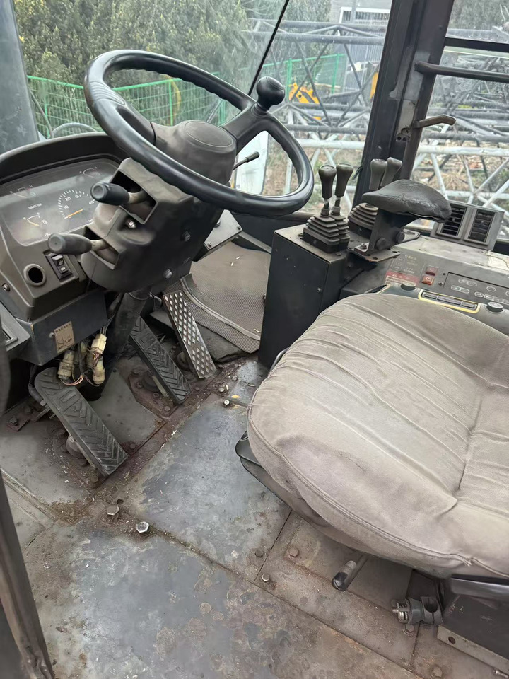 TCM FD250 - Chariot élévateur diesel: photos 4 TCM FD250 - Chariot élévateur diesel: photos 4