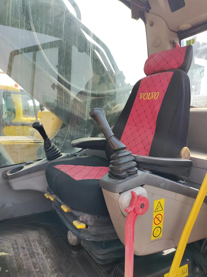 VOLVO EC480DL - Pelle sur chenille: photos 5 VOLVO EC480DL - Pelle sur chenille: photos 5