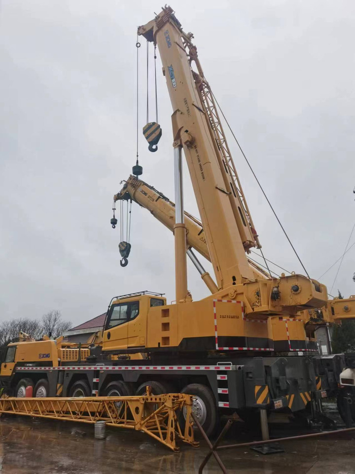 XCMG QY100K - Grue mobile: photos 1 XCMG QY100K - Grue mobile: photos 1