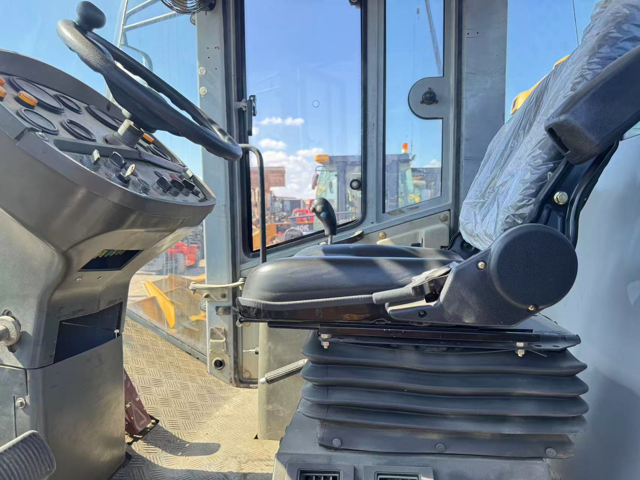 XCMG XS263J - Rouleau compresseur: photos 3 XCMG XS263J - Rouleau compresseur: photos 3