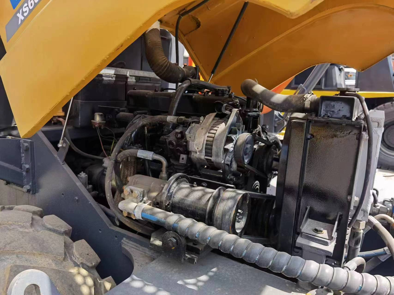 XCMG XS60J - Compacteur à pieds de mouton/ Monocylindre: photos 4 XCMG XS60J - Compacteur à pieds de mouton/ Monocylindre: photos 4