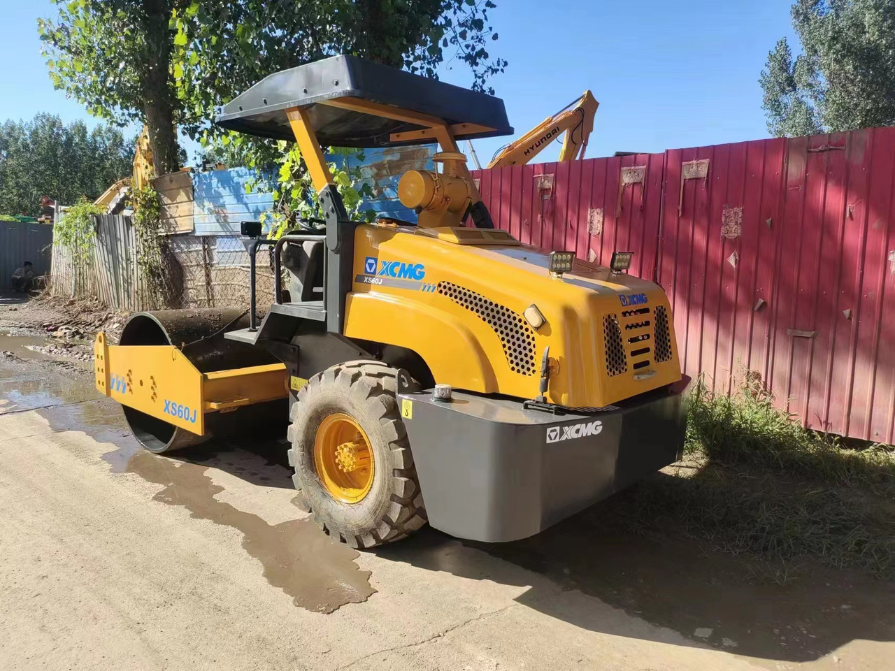 XCMG XS60J - Compacteur à pieds de mouton/ Monocylindre: photos 1 XCMG XS60J - Compacteur à pieds de mouton/ Monocylindre: photos 1