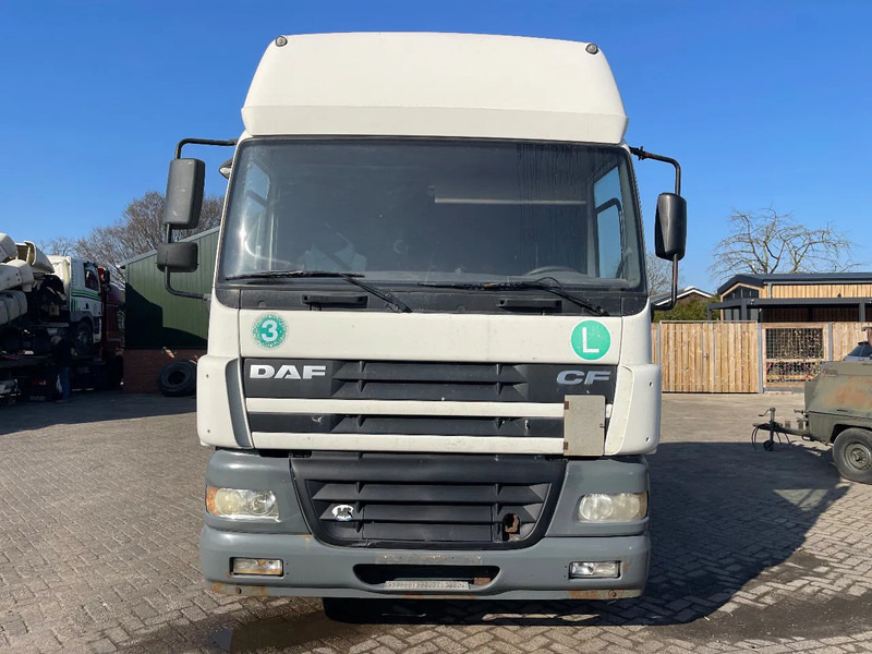 DAF CF 85.430 Tractor unit - Tracteur routier: photos 4 DAF CF 85.430 Tractor unit - Tracteur routier: photos 4