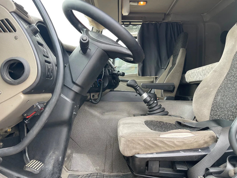 Tracteur routier DAF CF 85.430 Tractor unit: photos 11