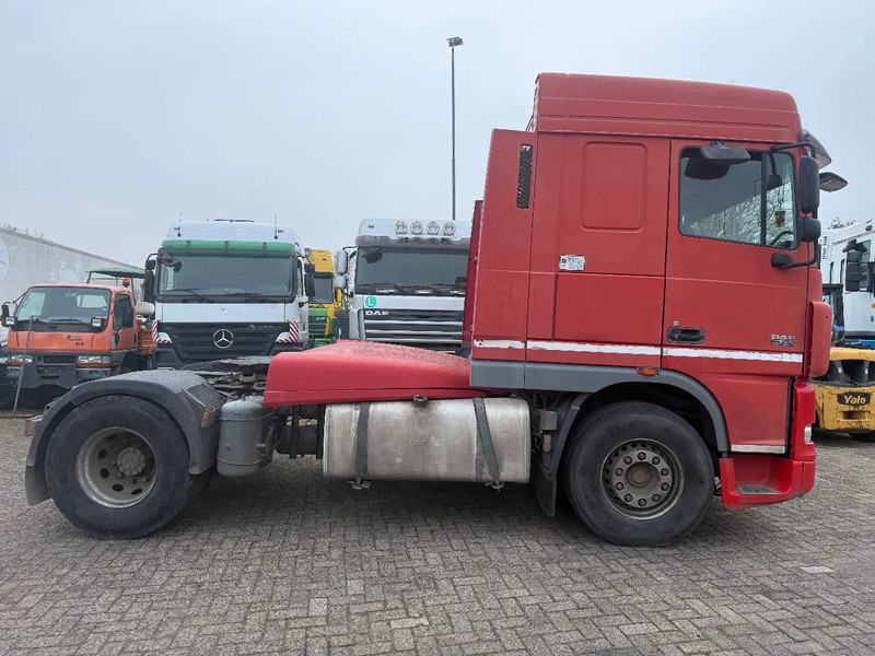DAF XF 95.430 Tractor Unit - Tracteur routier: photos 4 DAF XF 95.430 Tractor Unit - Tracteur routier: photos 4