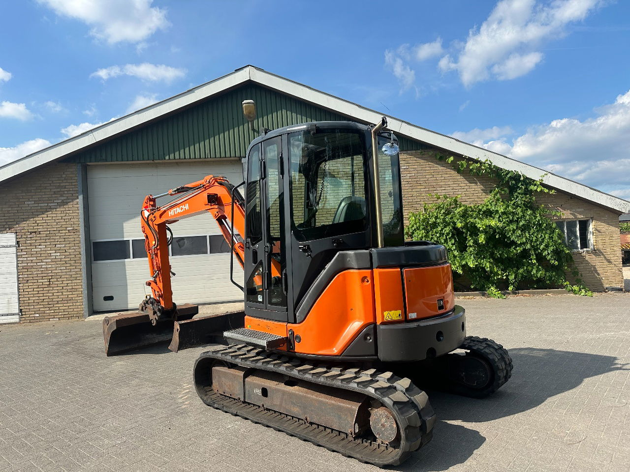 Hitachi ZX50U-2 CLR - Mini pelle: photos 4 Hitachi ZX50U-2 CLR - Mini pelle: photos 4