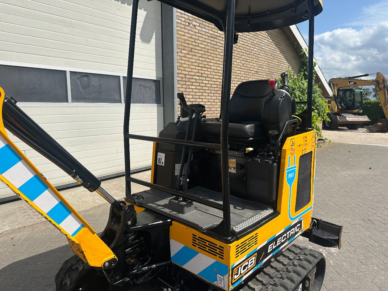 JCB 19c-1 E 100 elektrisch - Mini pelle: photos 4 JCB 19c-1 E 100 elektrisch - Mini pelle: photos 4