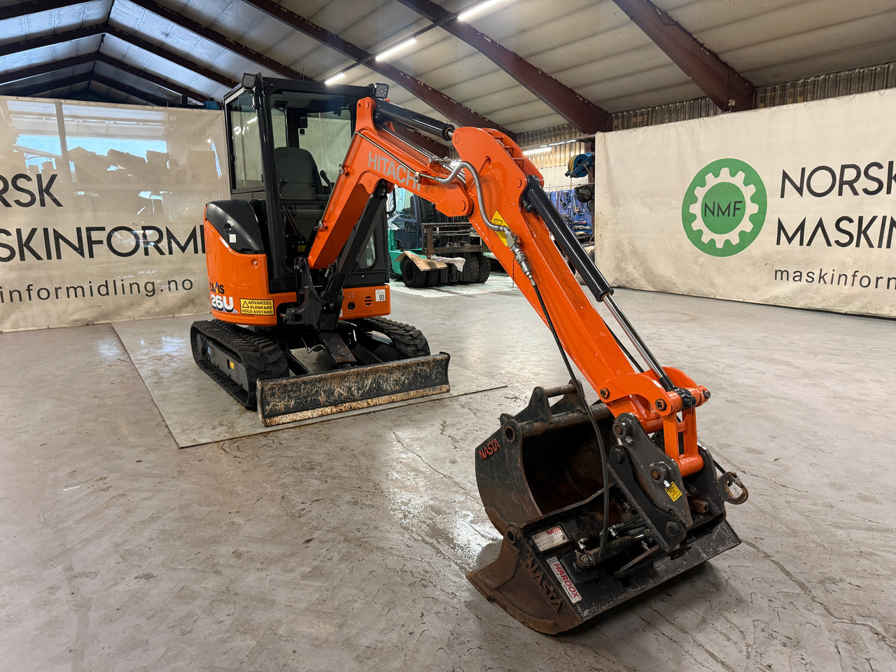 Mini pelle Hitachi ZX26U-6: photos 7