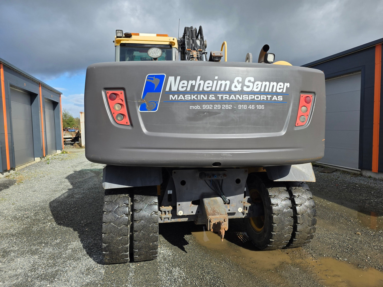 Volvo EW160C - Pelle sur pneus: photos 4 Volvo EW160C - Pelle sur pneus: photos 4