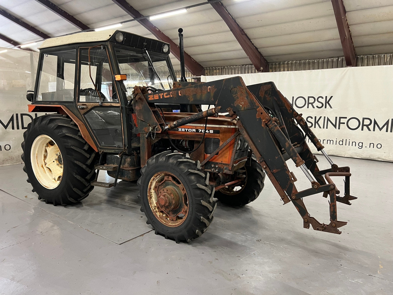 Zetor 7045 (Redusert moms) - Tracteur agricole: photos 5 Zetor 7045 (Redusert moms) - Tracteur agricole: photos 5