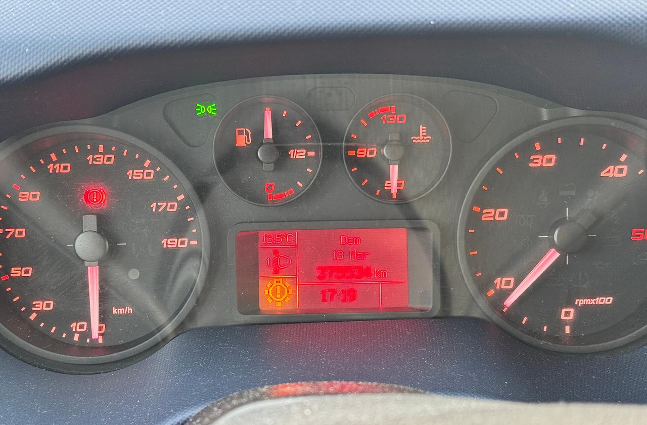 IVECO DAILY 35S16 - FRIGO - 2019 - Utilitaire frigorifique: photos 5 IVECO DAILY 35S16 - FRIGO - 2019 - Utilitaire frigorifique: photos 5