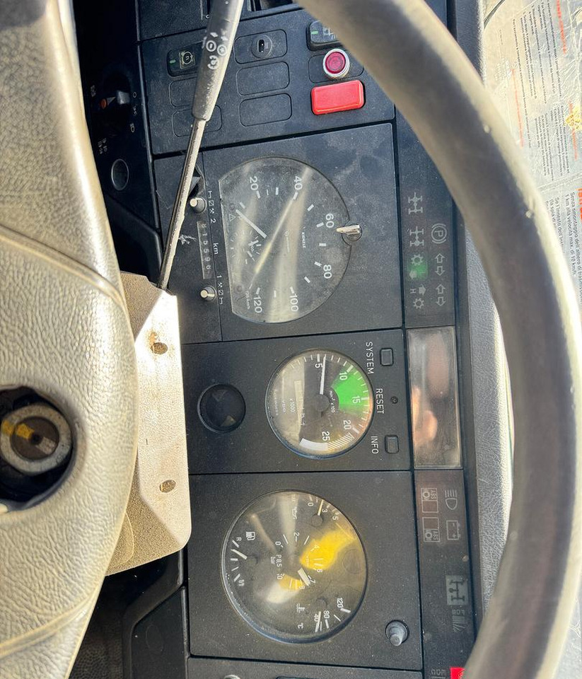 Mercedes Benz SK 2644 ( 6X4 ) V8 - Camion benne: photos 5 Mercedes Benz SK 2644 ( 6X4 ) V8 - Camion benne: photos 5